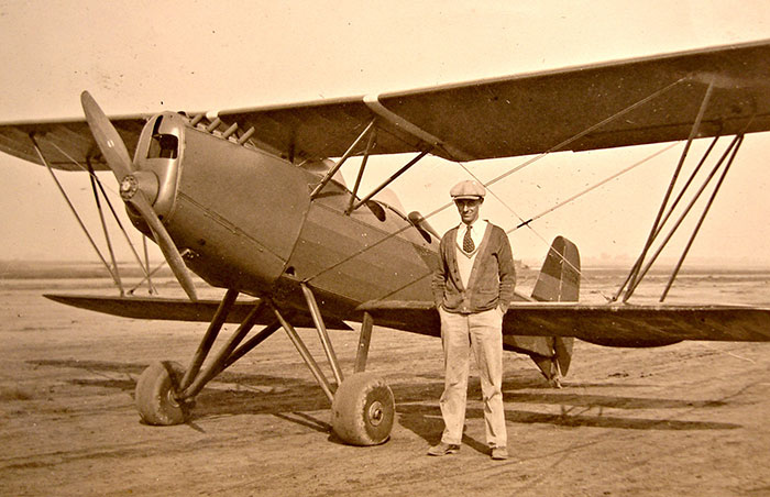 Earl Populaire NX138W & Paul T. Adams, Ca. 1930-31, Long Beach, CA (Source: Gerow)